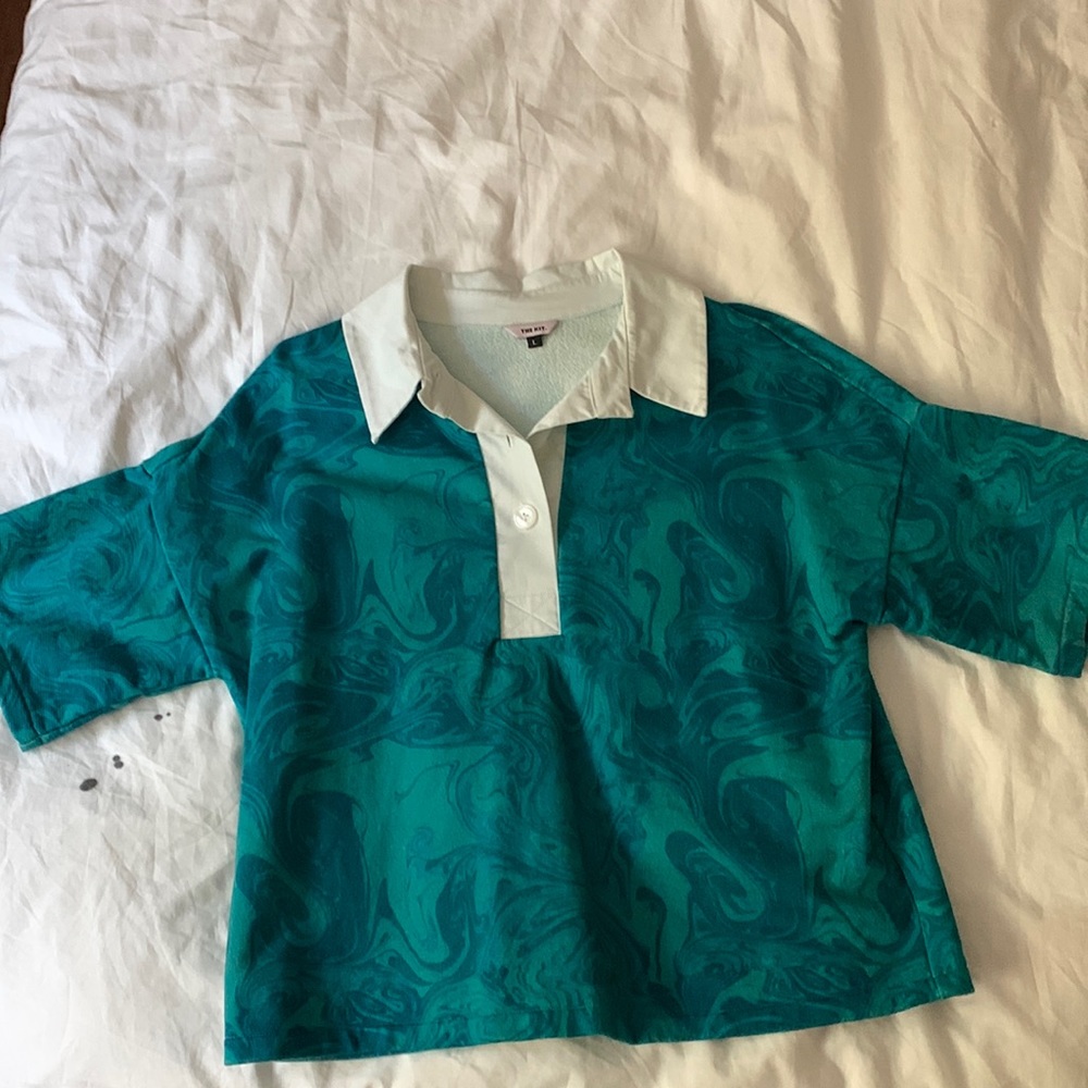 Cool swirly top by The Kit